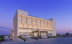 Viraj Sarovar Portico